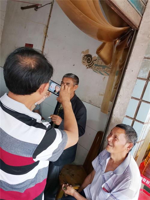 鸣钟镇打通城乡居民基本养老保险认证最后一公里