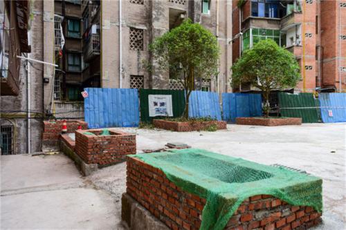 广安区政协委员提案助推老旧小区改造提档升级