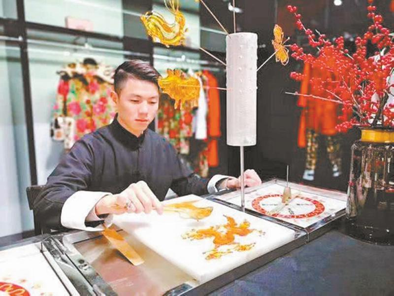 唐小杰：用“90后”方式传承非遗