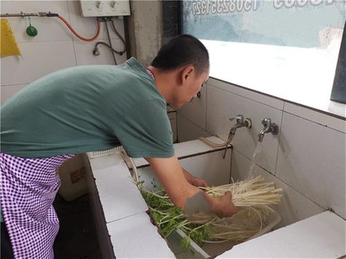 丹棱县积极解决群众用水难题