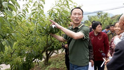党史学习教育接地气 丹棱群众自创快板颂党恩