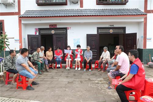 广安区组织青年志愿者开展乡风文明提升志愿服务活动