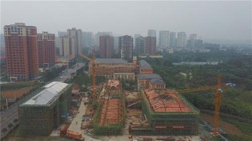 彭山区快速推进公办小学扩建项目