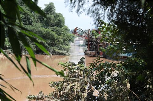 万幸！渠县落水船员漂流近1小时被广安采沙船员成功营救