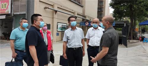 资阳市人大领导到包联社区督导创文工作开展情况