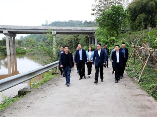 广安区：纵深推进河长制 绘就一江春水生态画卷