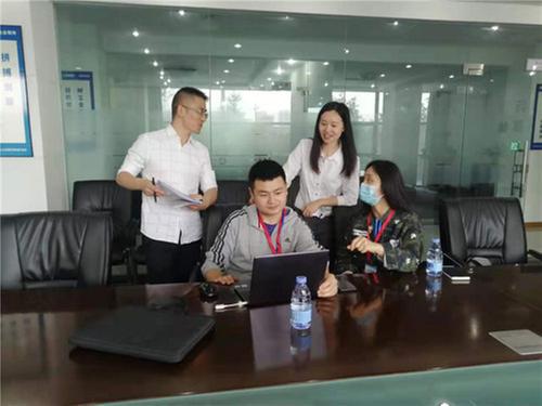 东坡区科协切实为企事业单位做好服务