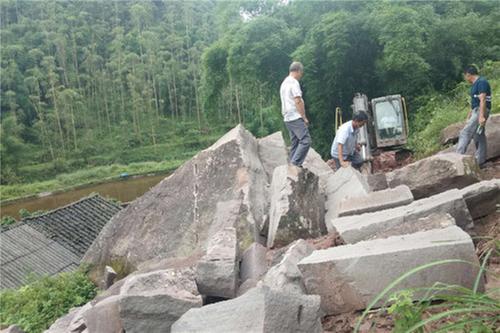 庆华镇:消除安全隐患 为民排忧解难