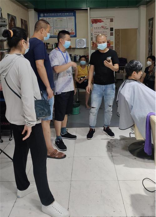 东坡区市场监管局全力开展新冠疫情防控工作