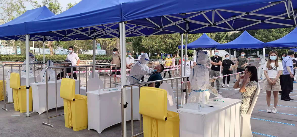 仁寿县：怀仁街道蜂蜜社区开展核酸采样实战演练