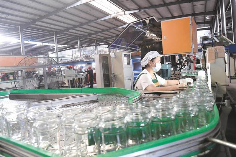 开足马力抓生产