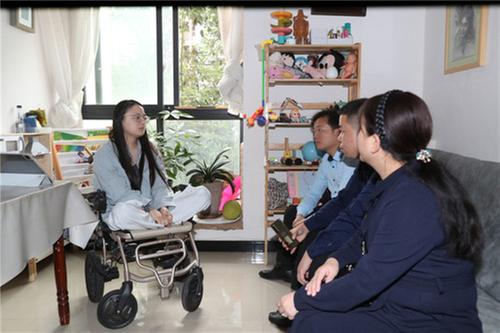 广安折翼天使自强不息 绘出精彩人生