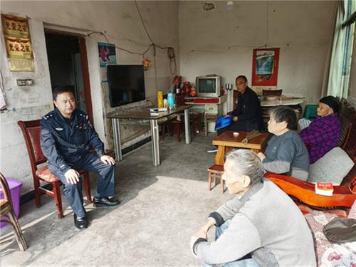 永兴派出所成功调解一起邻里纠纷