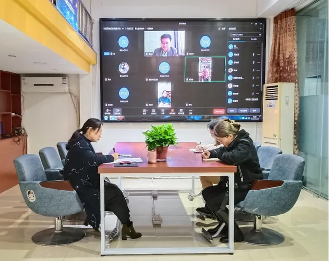 资阳市天府科技云服务中心组织召开江南大学与四川默森药业技术专题座谈会