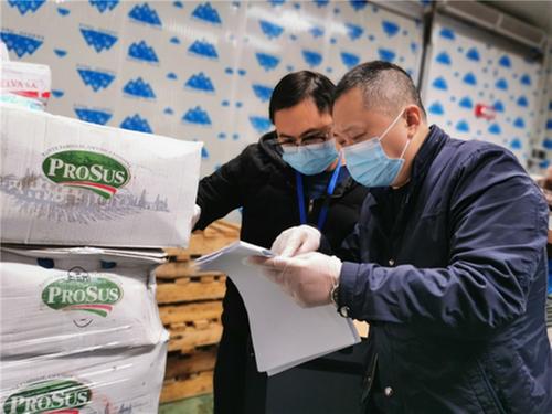 青神：打好“组合拳” 严守冷链食品安全关 织密疫情防控网