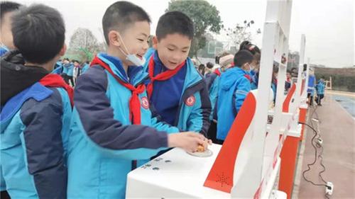 科普大篷车开进仁寿县校园