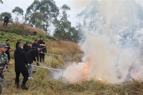 新场镇：以练为战，防患于未“燃”