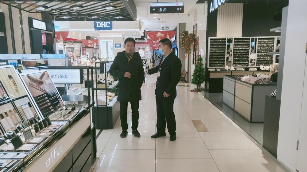 涪城区商务局开展“文明典范城市”创建“回头看”检查工作