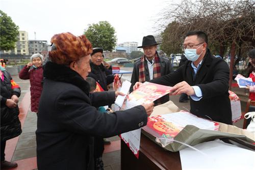 龙台镇：文化走基层  法治润乡村