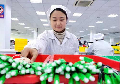 仁寿县：企业忙生产赶订单 全力满足市场需求