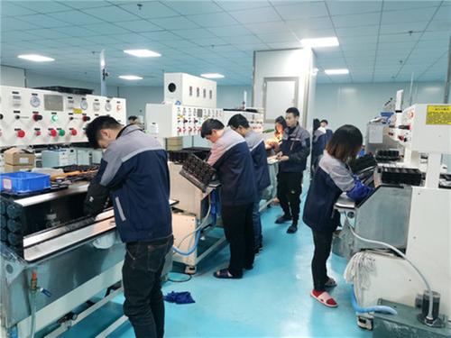 洪雅县：积极复工复产 铆足“虎劲”开新局