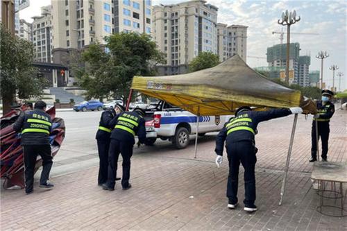 岳池县城市综合执法大队全力护航开学季