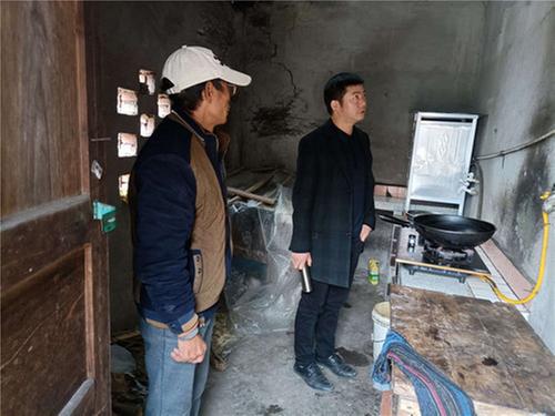 广安经开区新桥街道开展城乡燃气安全隐患入户排查工作