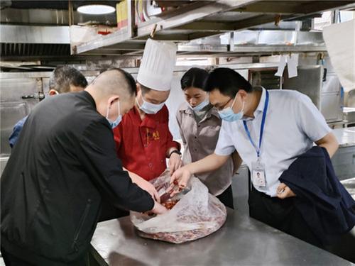 岳池县市场监管局开展2022年第二期“周三查餐厅”行动