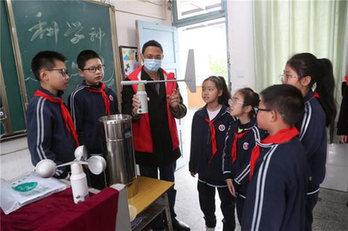 广安区：气象科普进校园 防灾知识记心间