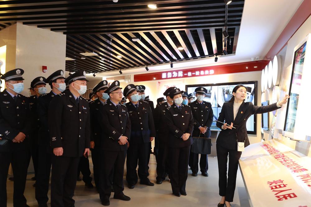 凝聚警心激活力  铸造警魂谱华章