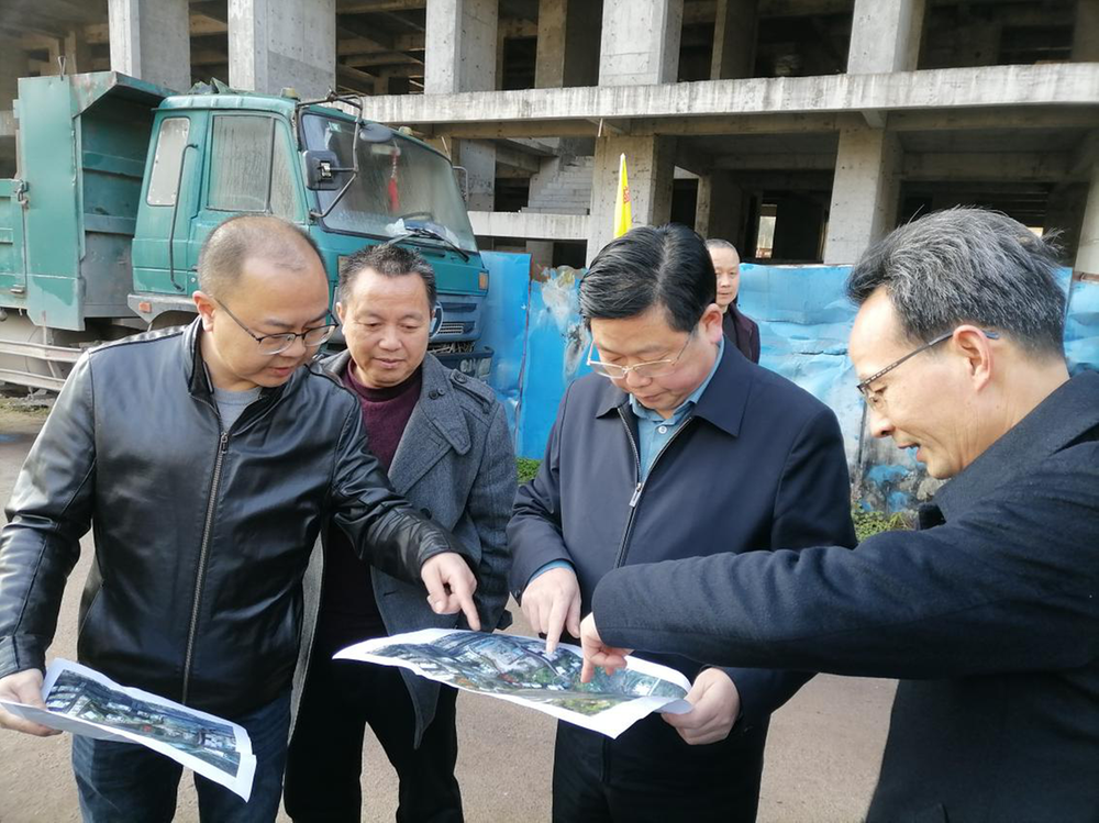 南江县教科体局深入南江县职业中学督导学校发展建设工作