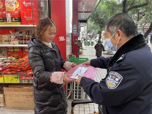 武胜县公安局：“三查三见”推动“双报到”活动“立竿见影”