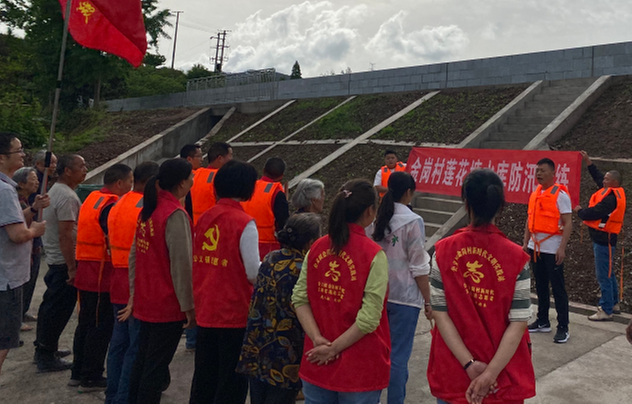 公义镇金岗村：防患于未然 做好防洪演练工作