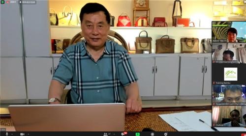 老挝学员“云”赏非遗 线上体验青神竹编