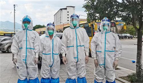 小井小学组织抗疫志愿者奔赴邻水县勇担抗疫使命