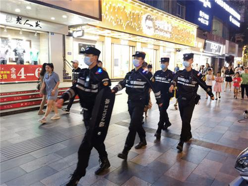 武胜：公安“守夜人”护航高考