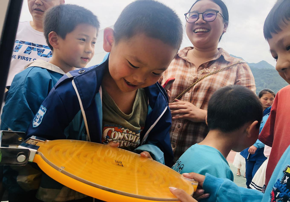 “科普大篷车”走进坪河九义校 助力乡村学子科技梦