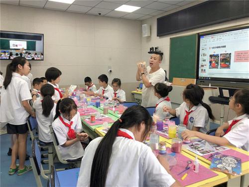 “彭图定制▪传统文化手工DIY”走进彭山一小