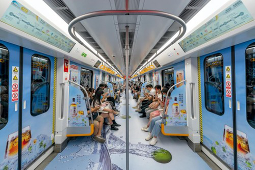 成都地铁“梅见专列”来了