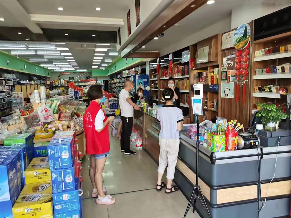 万胜镇：凝聚强大合力 筑牢防疫屏障