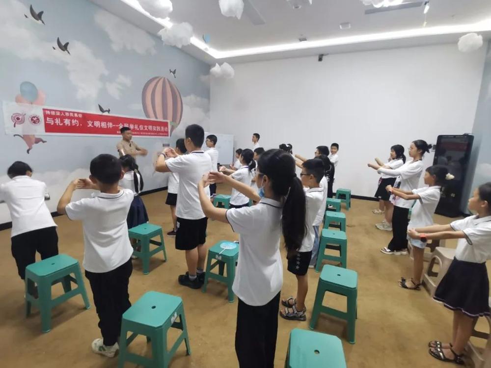 幸福简阳 文明有“礼”| 文明小使者，礼仪润童心