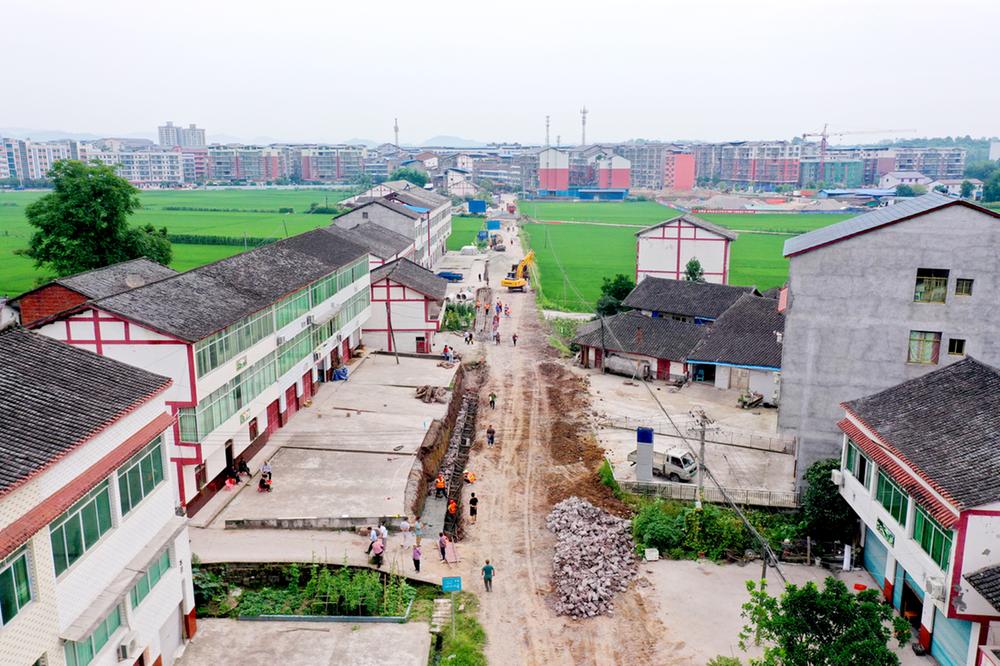 广安区：将“暖心事”办到群众“心坎里”