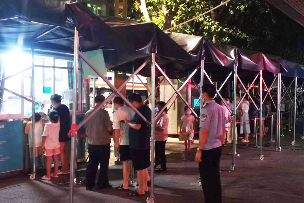 嘉陵区：奔赴“疫”线  拼“禁”全力