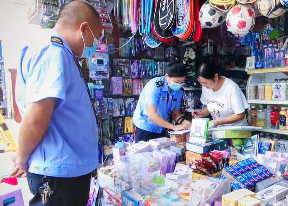 青神县开展秋季校园及周边食品安全专项检查