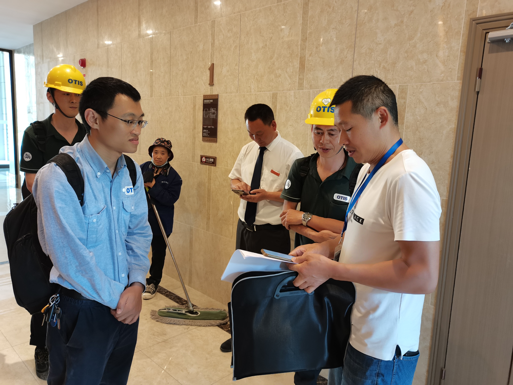 东坡区启动电梯智慧监管系统建设