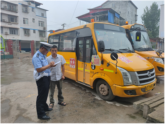 百日行动|眉山：强化校车检查 撑起“安全伞”