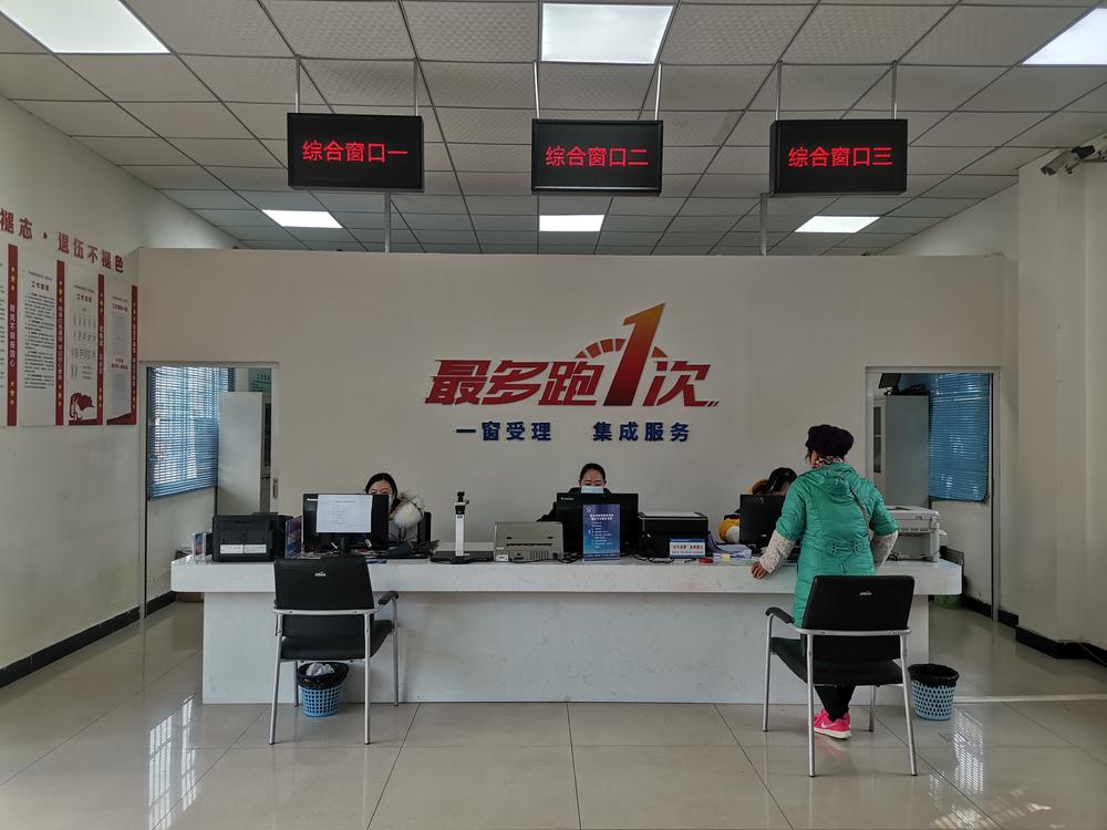 洪雅县：抓牢抓实便民举措 用心用情为民服务