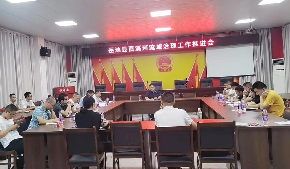 岳池县人大常委会到坪滩镇开展巡河活动