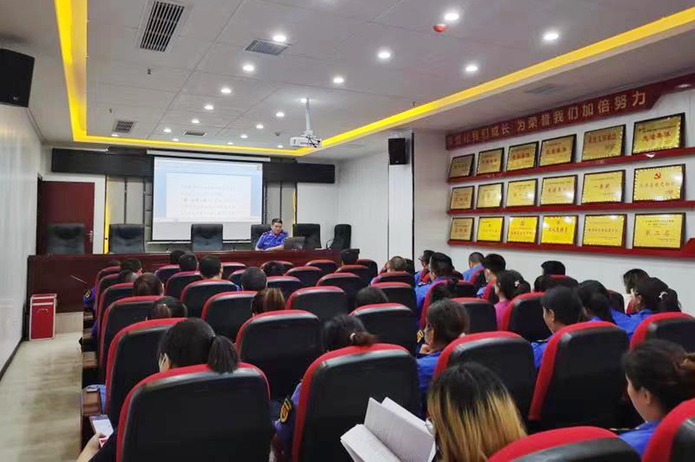 武胜县综合行政执法局组织学习《中华人民共和国行政处罚法》