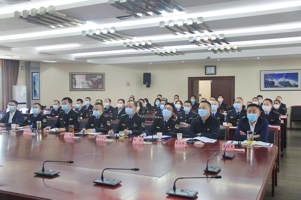 广安市市场监管局集中收看党的二十大开幕会